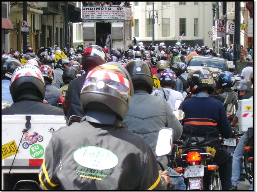 Manifestação dos Motoboys no Centro de São Paulo – Foto do autor, 18/01/2008